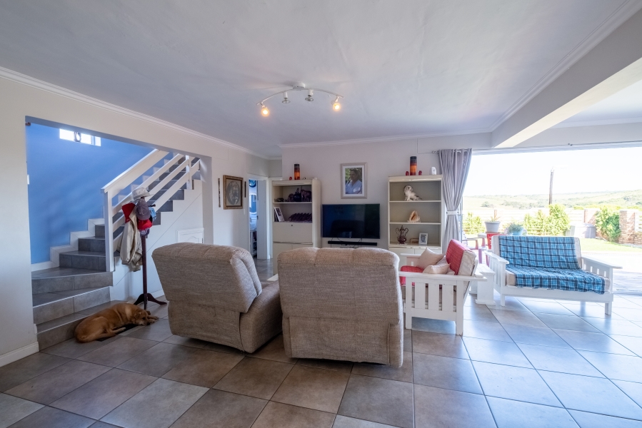 4 Bedroom Property for Sale in Cosy Corner Eastern Cape